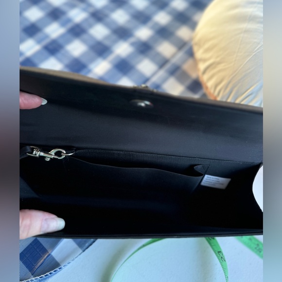 Beautiful evening clutch; NWOT - Picture 5 of 6